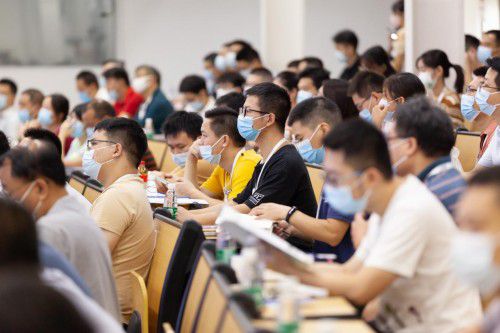 碰撞智造思維，直擊2022富士康SIP汽車電子技術交流大會 技術服務新范式